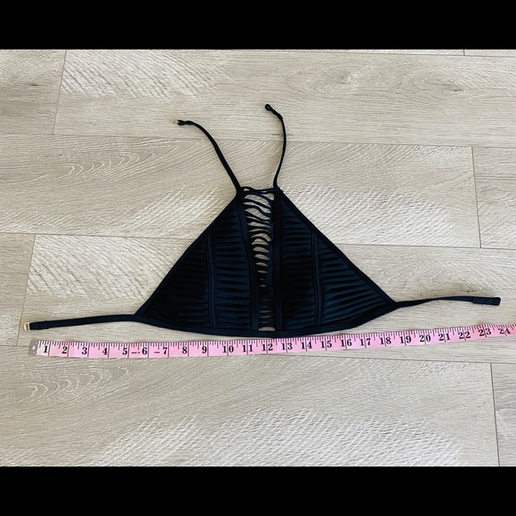 Victoria S Secret Swim Victorias Secret Peek A Boo Bikini Top